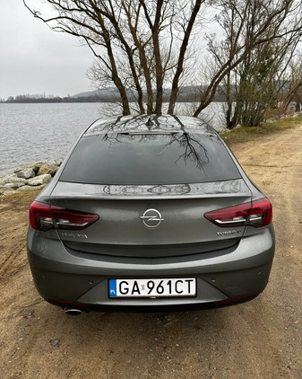 Opel Insignia cena 53000 przebieg: 178000, rok produkcji 2017 z Józefów małe 92